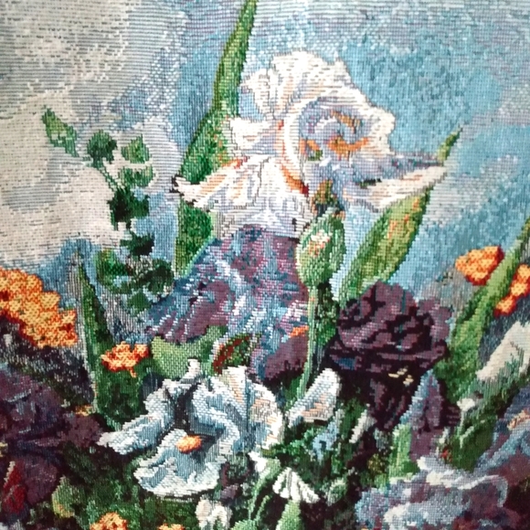 Sea Gull brand Fine Tapestry Arched European window scene - Picture 4 of 8